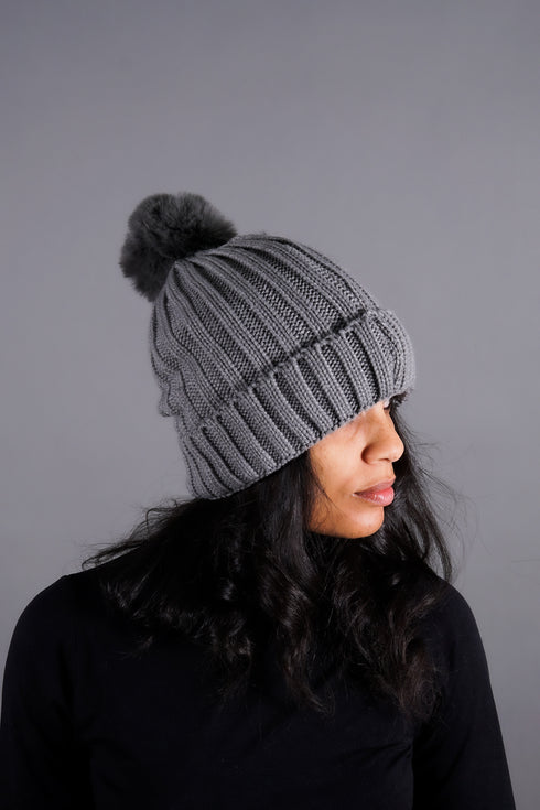 WINTER BABY (pom-pom)